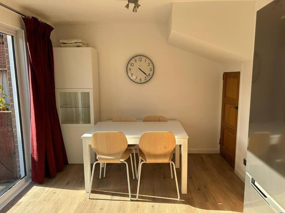 Apartmán Revamped Holywood Town Centre House Exteriér fotografie